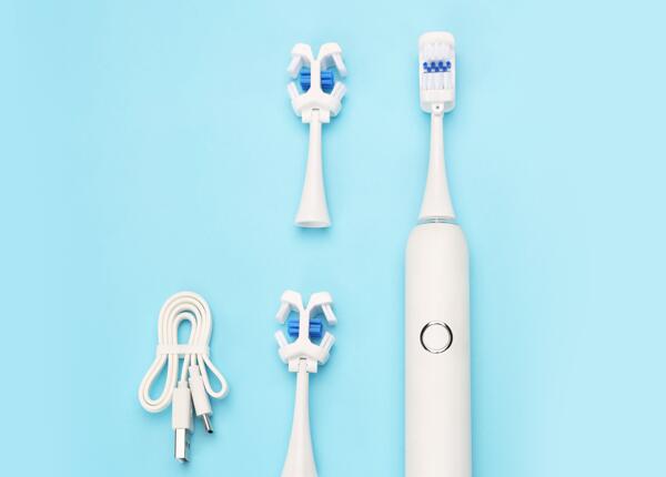 正確使用電動(dòng)牙刷替換頭