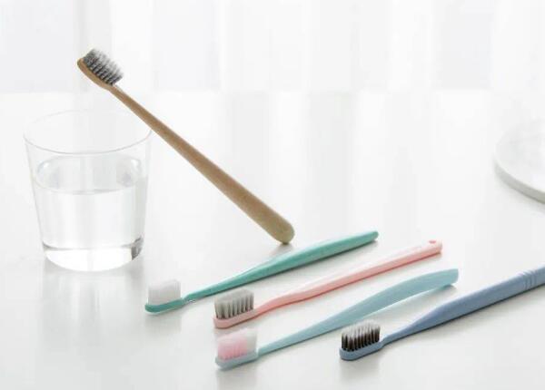 長(zhǎng)蛀牙用什么手動(dòng)牙刷 長(zhǎng)蛀牙用什么手動(dòng)牙刷