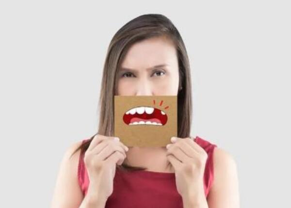 牙敏感用電動還是手動牙刷？牙齒敏感人群必看！