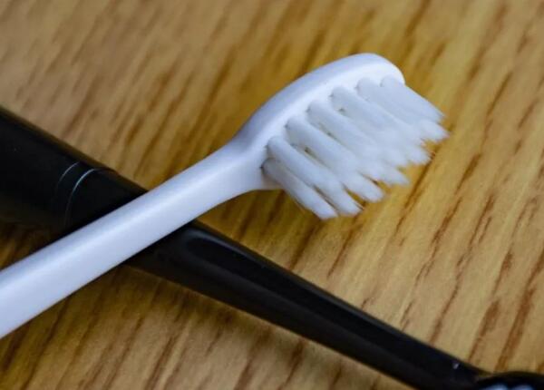 牙刷長的好還是寬的好用？探索牙刷的秘密