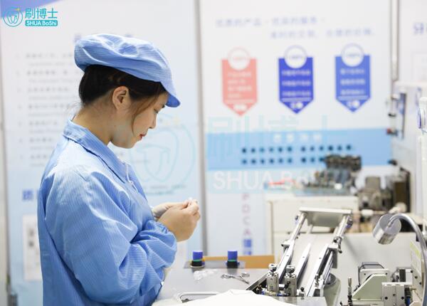 代加工的電動牙刷安全嗎？正規電動牙刷代工廠產品有保障！